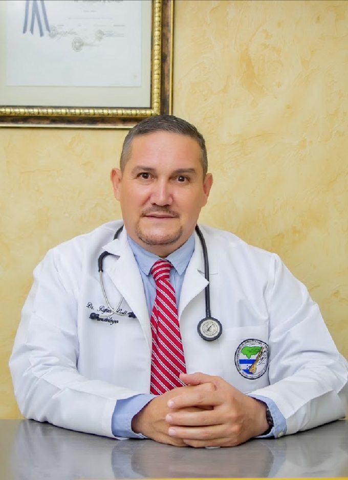 Dr. Rafael Edgardo Valle Pinto